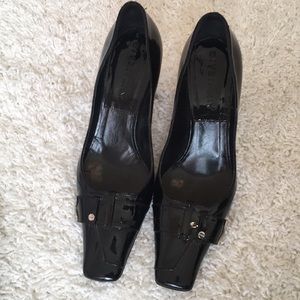 Givenchy Black Patent Heel Size size 37